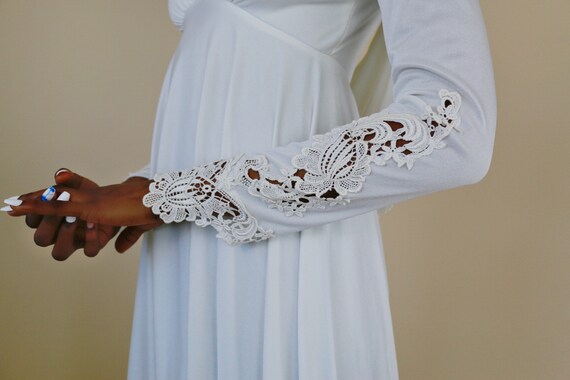 1970’s Wedding dress long sleeve - image 4