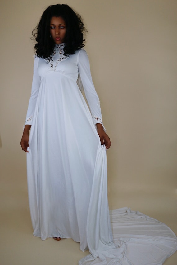 1970’s Wedding dress long sleeve - image 3