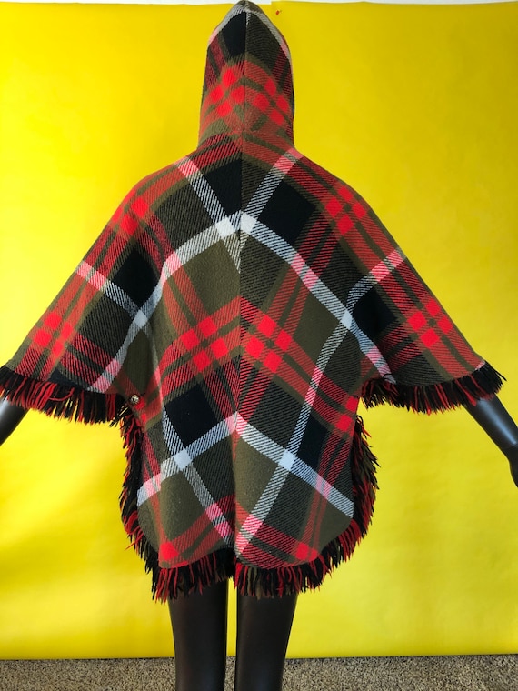 1970s Vintage Plaid Fringe Reversible Cape - image 3