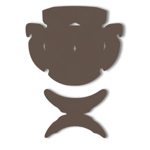 Könnte beinhalten: Eine braune Keramikvase mit einem einzigartigen, abstrakten Design. Die Vase hat einen breiten, runden Boden und einen schmalen Hals.