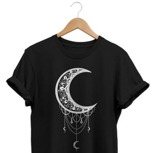 Crescent Moon T-Shirt: Gothic Witchcraft Fashion