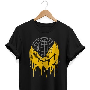 Melted Smiley Face T-Shirt: Y2K Trippy Urban Streetwear