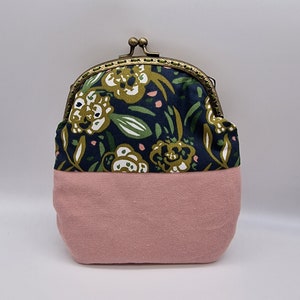 Pochette pour tout, pochette à main, pochette clic clique, pochette à pression, pochette automne, pochette rose, pochette florale