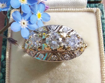 Ein spektakulärer (1 Karat) Diamant und 18 Karat Weißgold im Art Deco, antiker Ring.