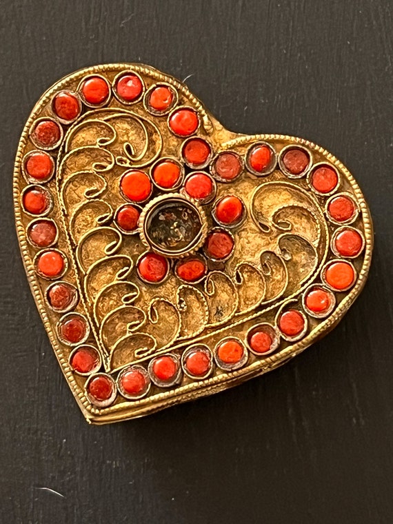 VTG Nepalese Filligree Coral & Brass Heart Shaped Box