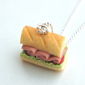 Collar Sub Sandwich- joyería de comida en miniatura, collar de comida, joyería sándwich