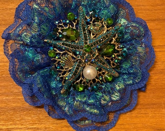 Teal blue iridescent Vintage brooch and lace flower hair clip