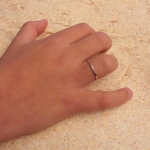 Simplicidade Sterling Silver Hammered Ring image 3