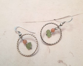 Boucles d'Oreilles Ethniques Pierre de Soleil et Péridot Argent 925