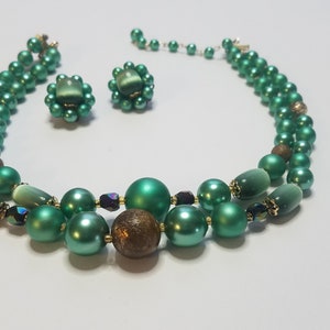 Vintage Costume Jewelry Set Cat Eye Beaded Earrings and Necklace
