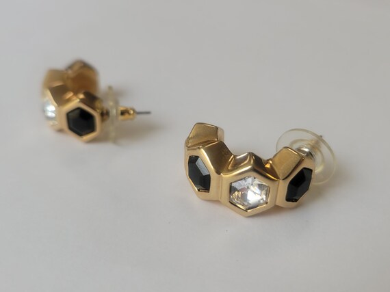 Vintage Gold Tone Onyx and Crystal Curved Pierced… - image 4
