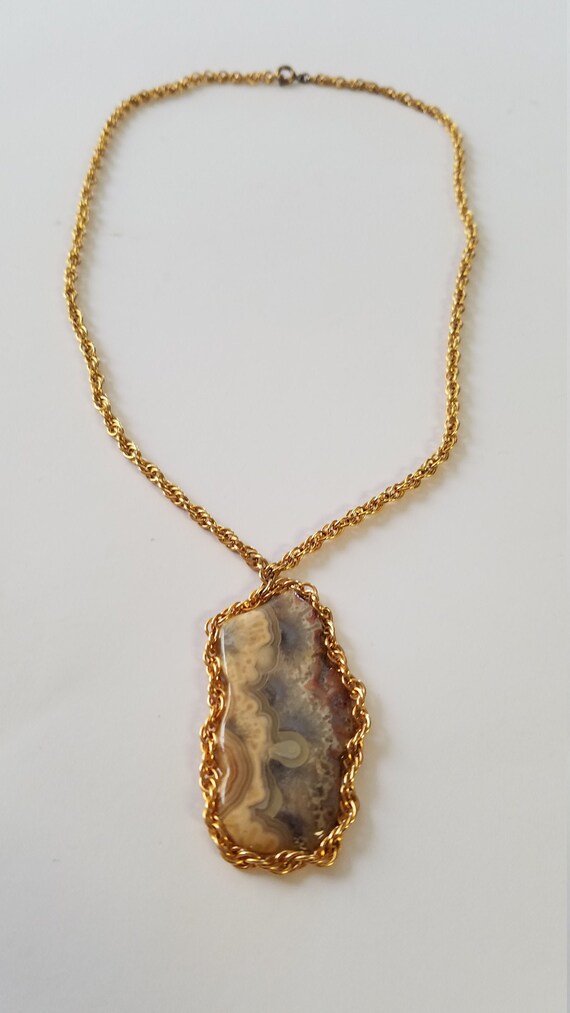 Vintage Gold and Natural Stone Agate Marble Neckla