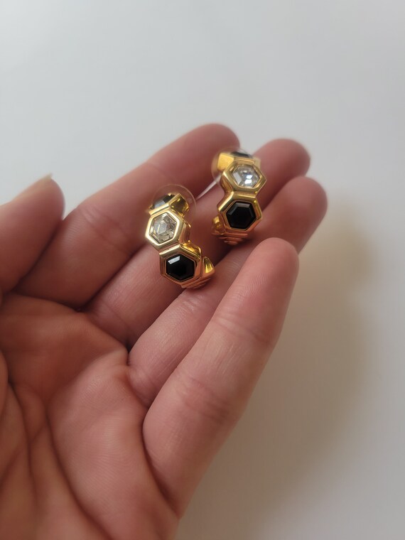 Vintage Gold Tone Onyx and Crystal Curved Pierced… - image 7