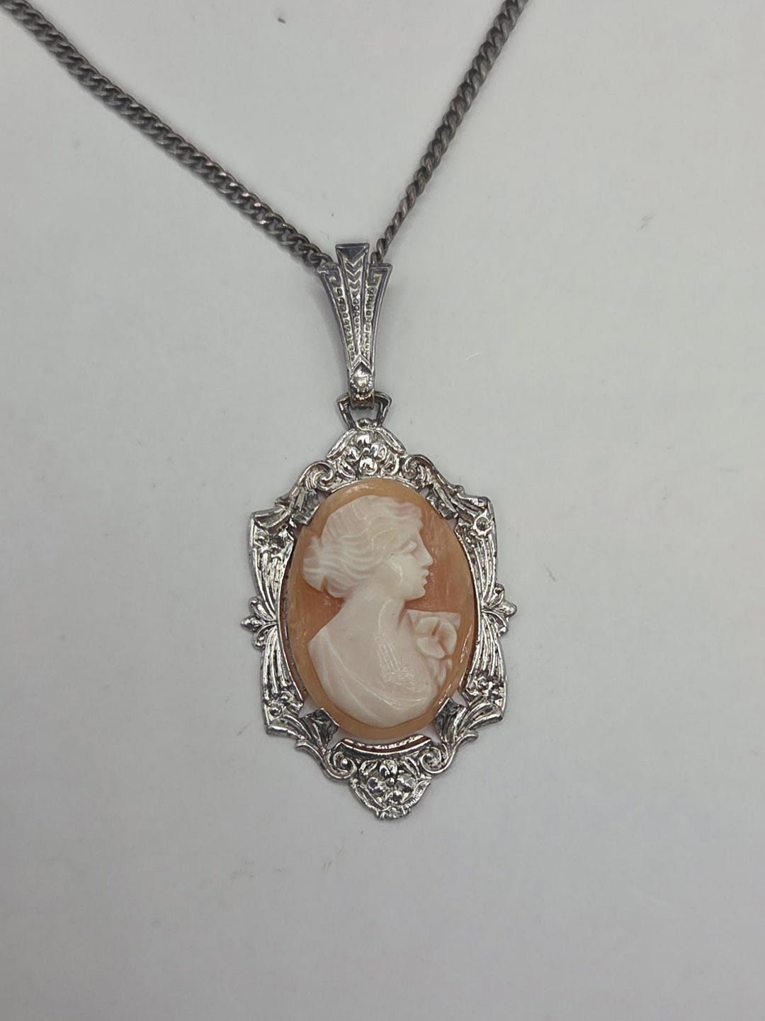 Vintage Sterling and Shell Cameo Pendant Necklace - Etsy