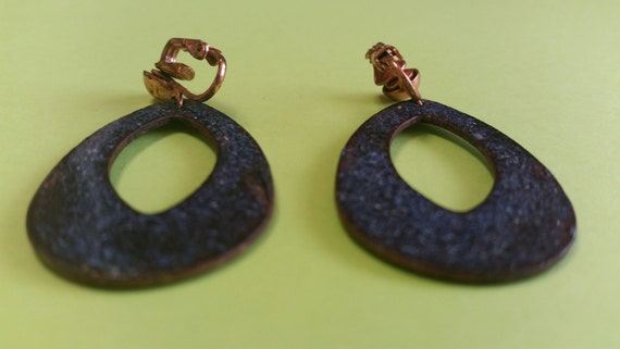 Vintage Copper and Enamel Clip On Earrings - image 5