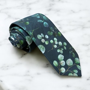 Floral Sage Green Tie, Dark Green Floral Men’s Necktie for Weddings, Sage Tie for Groomsmen Ties Wedding Party