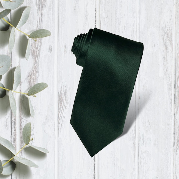 Emerald Green Necktie for Wedding Groomsmen Gift, Groomsmen Ties for Mens Wedding, Mens Ties, Neckties for Men