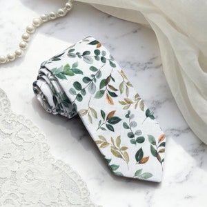 Eucalyptus Floral Tie for Wedding Groomsman, Sage Tie Groomsmen Wildflower Wedding, Sage Green Ties Wildflower Tie Rustic Wedding