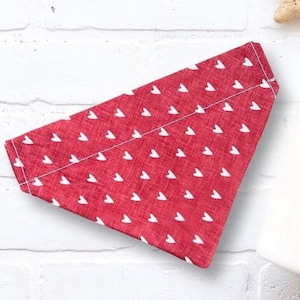 Valentines Day Dog Bandana, Red Heart Pet Bandana, Valentine Dog Clothing for Dog Gift, Dog Scarf Accessories