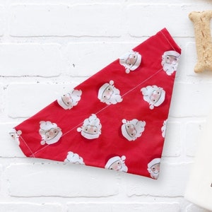 Rode kerst kerstman hondenbandana, vakantie hondensjaal Cadeauaccessoires