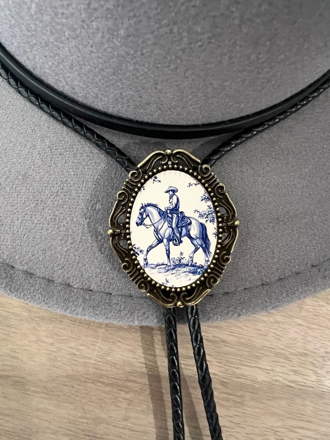how to wear a cowboy bolo tie