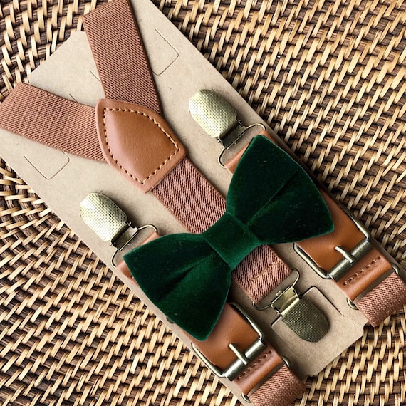 Emerald Green Velvet Bow Tie & Brown Buckle Suspenders, Emerald Green Bow Tie, Ring Bearer Outfit Gift, Boys Bow Tie, Mens Bow Ties, Boho