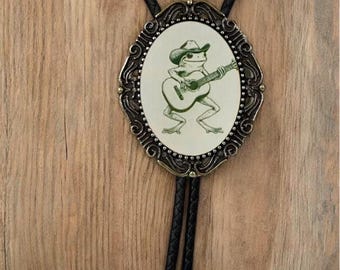 Bolo Tie with Frog Western Wedding Mens Jewelry, Cowboy Jewelry Vintage Bolo Ties for Men Gifts Bola, Groomsmen Gift for Him Western Gifts