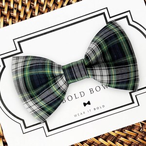 Plaid Dog Bow Tie in Green Navy Tartan, Dog Bowtie Christmas Pet Collar Accessory