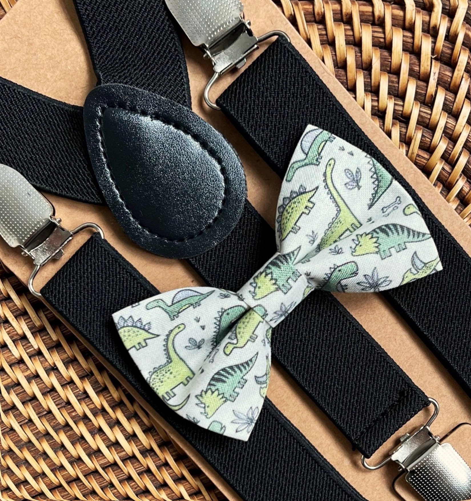 Dinosaur Bow Tie & Black Suspenders for First Birthday Outfit - Etsy Finland