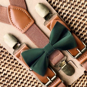 Emerald green bow tie and brown suspenders form a Y-back for men, groomsmen, groom or ring bearer outfit.