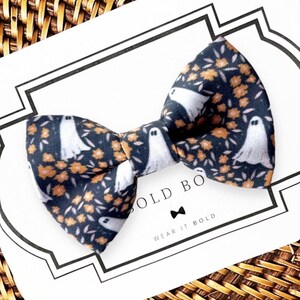 Halloween Dog Bow Tie or Cat Bow Tie, Dog Bowtie for Halloween Party, Cat Halloween Bow Tie, Dog Accessories for Dog Owner Gift, Ghost
