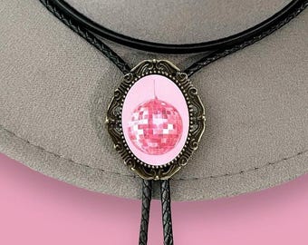 Corbata bolo con bola de discoteca rosa, estilo vaquera campestre, cordón de cuero