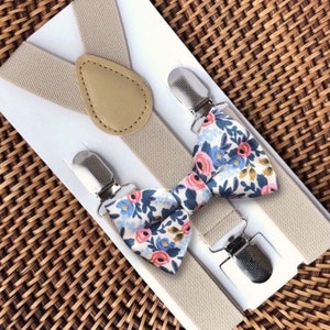 Papillon floreale e bretelle color champagne: papillon in tessuto Rifle Paper Co per matrimonio, completo da portatore dell'anello, papillon per ragazzi, papillon per uomo regalo