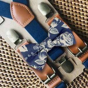 Vintage Floral Blue Bow Tie & Navy Suspenders for Wedding Bow Ties for Men and Groomsmen, Boys Bow Tie for Ring Bearer Outfit Gift