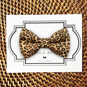 Leopard Print Girl Dog Bow Tie or Cat Bow Tie, Puppy Bowtie, Bow Ties, Cheetah Print Dog Gift, Cat Gift, Dog Lover Gift