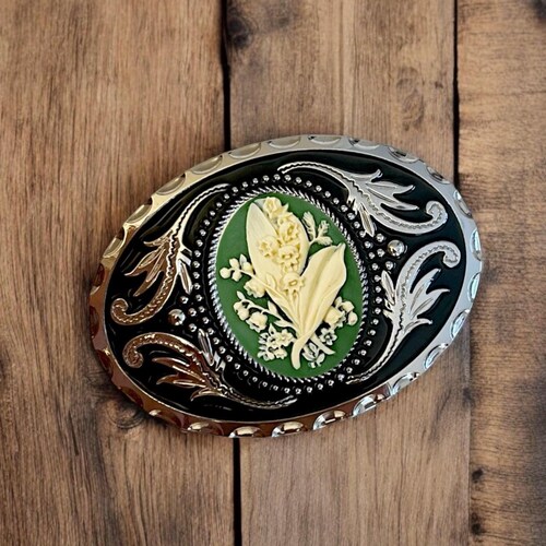 Hebilla de cinturón vaquero con lirio verde del valle, cinturón con flor de mayo, accesorio de moda western personalizado