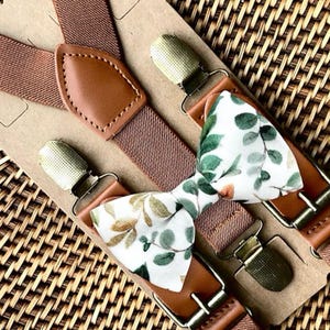 Sage Bow Tie & Brown Leather Suspenders, Floral Bow Tie, Bow Ties for Men, Boys Bow Tie, Ring Bearer Outfit, Rustic Boho Wedding, Bowties