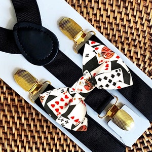 Muszka Casino Night i czarne szelki, Karty do gry, Muszka Poker Night, Muszka Black Tie Fundraiser dla mężczyzn, Prezent hazardowy dla niego