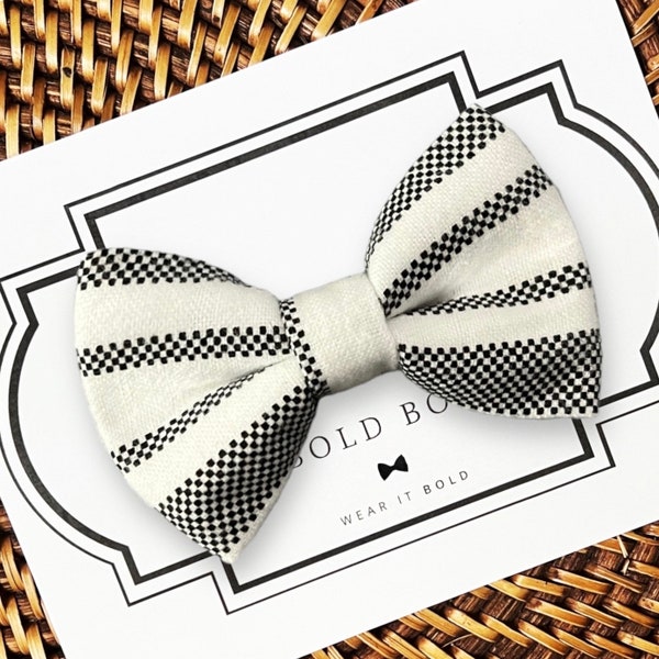 Plaid Dog Bow Tie or Cat Bow Tie, Christmas Dog Bow Tie for Dog Collar, Fall Dog Bow Tie, Farmhouse Dog Gift, Dog Lover Gift, Minimalist