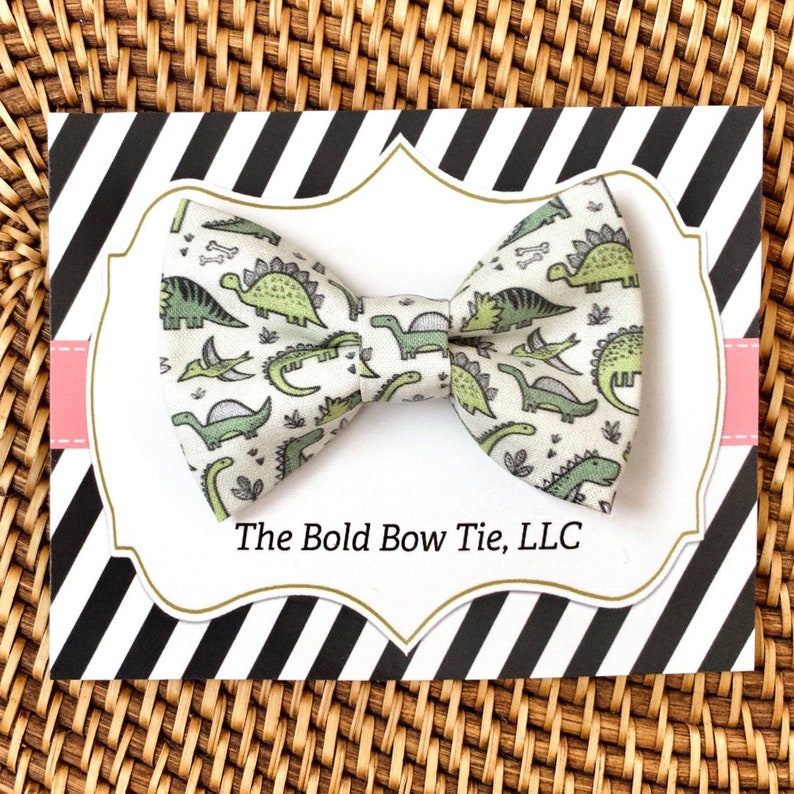Dinosaur Dog Bow Tie, Bow Tie for Dogs, Cats, Pets, Bowtie, Bow Ties, Dog Bow Tie, Dog Accessories, Dog Birthday Gift, Dog Lover Gift 