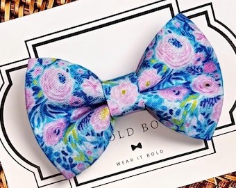 Kwiatowa muszka dla psa na obrożę - Preppy Pet Accessory