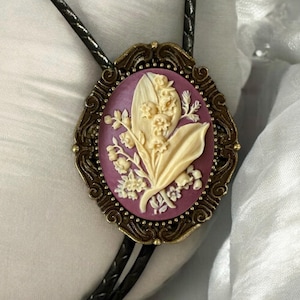 Lily of the Valley Bolo Tie: Leather Cowboy Necktie