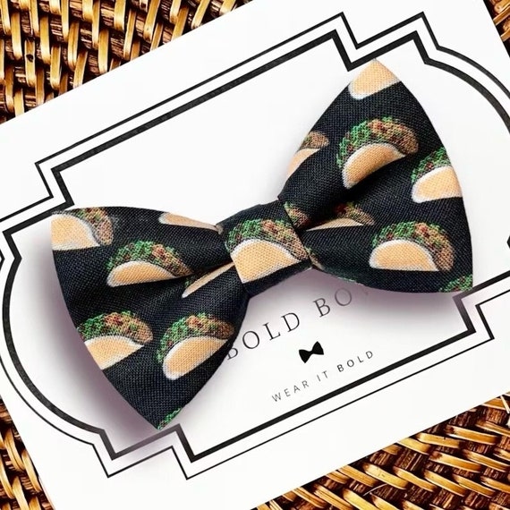 Taco Dog Bow Tie, Taco Tuesday Dog Bowtie, Dog Accessories, Cinco de Mayo, Dog gifts, Dog Clothes, Dog Gift, Gifts for Dog Lovers