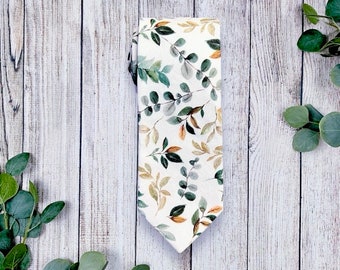 Sage Green Tie, Men’s Necktie for Weddings, Floral Sage Tie for Groomsmen Ties