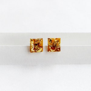 ALOTSS / earring / amber gold / minimalist, cool earring, dainty jewelry, cute earrings, everyday jewelry, cool jewelry, stud earrings image 5