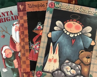 Susan Jill Hall Decorative Painting Stuffed Animals and Dolls and Other Home Decor Paws and Posies 1990 Door Huggers