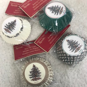 Buyer&#39;s Choice, 50 Spode Christmas Cupcake liners, Xmas Baking Cups, 2&quot; cupcake liners, standard cupcake papers, Standard Xmas Baking Cups