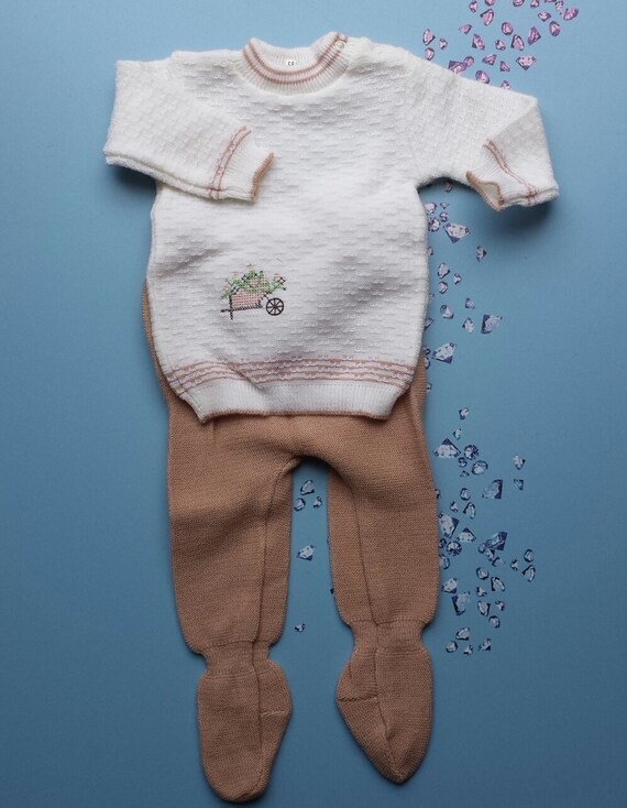 baby girl knitted 2 piece