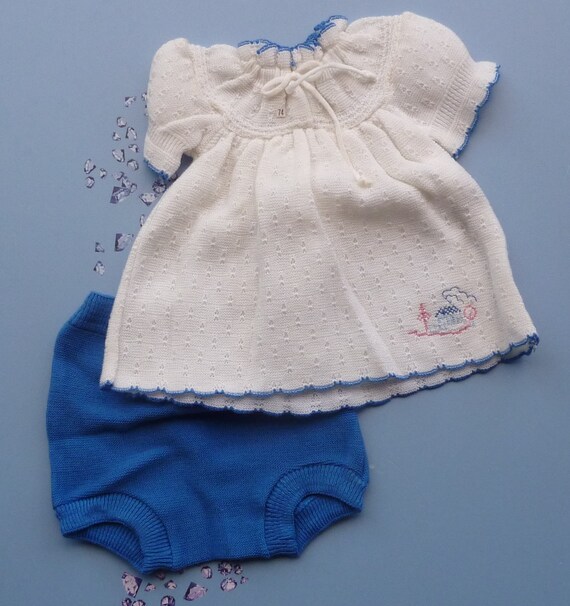 Vintage jaren 70 nog nieuw meisjes setje 3-9 mnd baby jurk witte