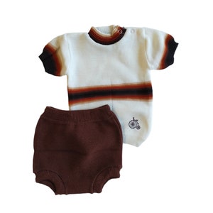 1970s still brand new cozy vintage deadstock sweater and bloomer boy 0-3, 3-6, 6-9 months mintcondition N.O.S.